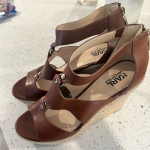 Size 10 brown wedges